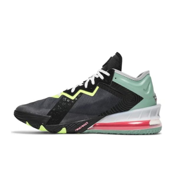 Nike LeBron XVIII 18 Low Space Jam Bugs vs Marvin - Picture 2 of 16